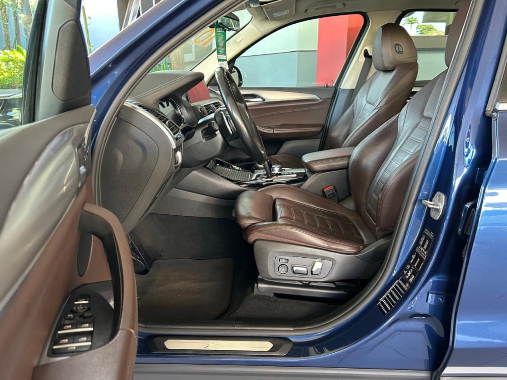Imagem do veículo BMW X3 2.0 16V GASOLINA X LINE XDRIVE30I STEPTRONIC