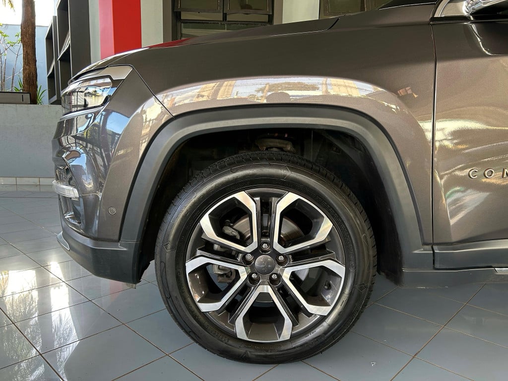 Imagem do veículo JEEP COMMANDER Limited T270 1.3 TB Flex Aut.