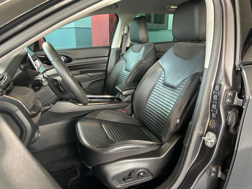 Imagem do veículo JEEP COMMANDER Limited T270 1.3 TB Flex Aut.