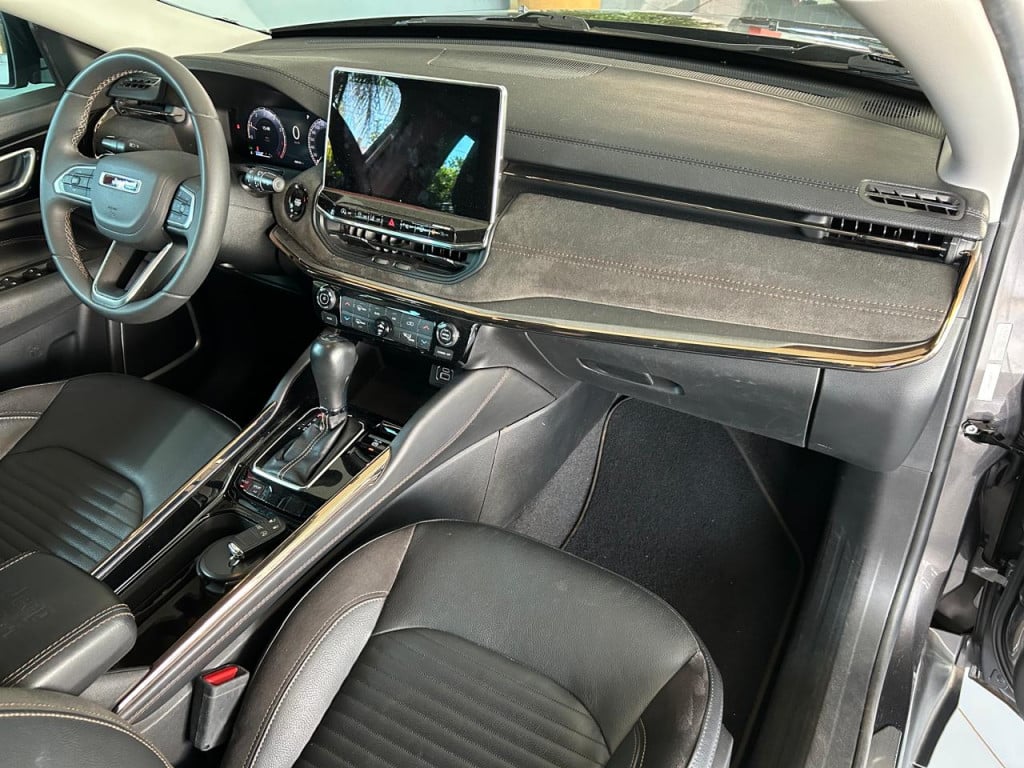 Imagem do veículo JEEP COMMANDER Limited T270 1.3 TB Flex Aut.