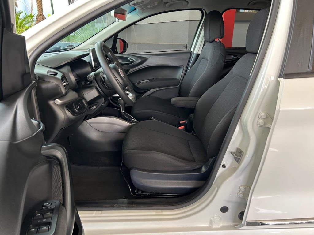 Imagem do veículo FIAT CRONOS 1.8 E.TORQ FLEX DRIVE AT6