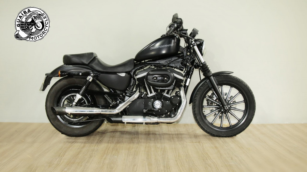 Harley Davidson XL 883N IRON