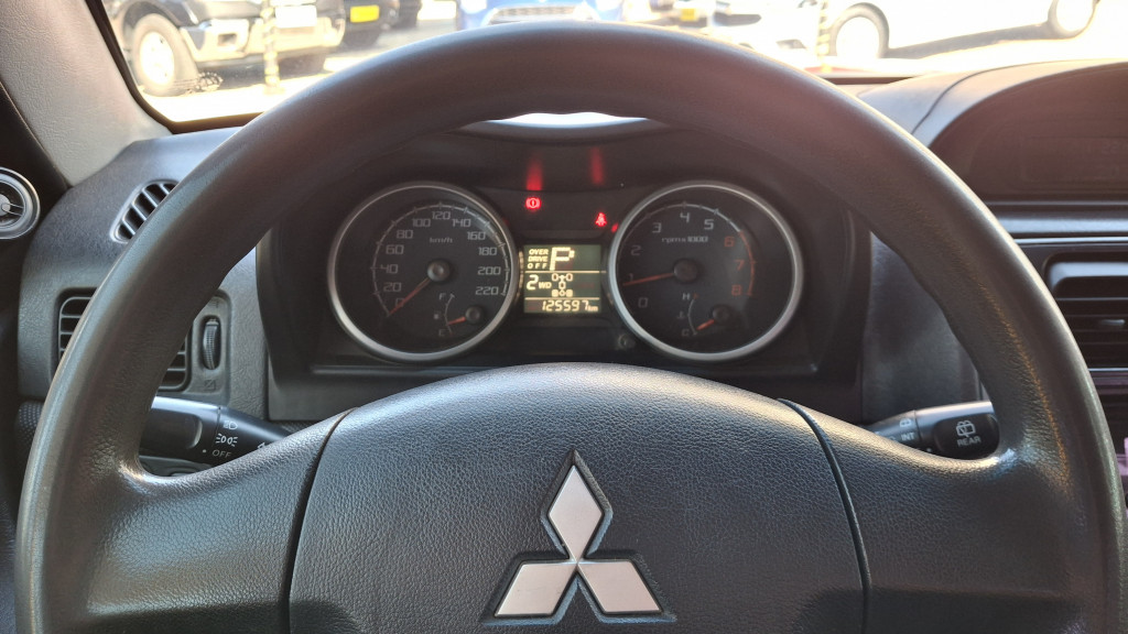 Imagem do veículo MITSUBISHI PAJERO TR4 2.0 4X4 16V 140CV FLEX 4P AUTOMÁTICO
