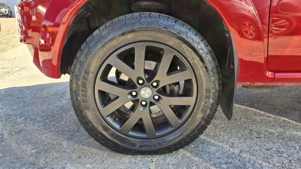 Imagem do veículo MITSUBISHI PAJERO TR4 2.0 4X4 16V 140CV FLEX 4P AUTOMÁTICO