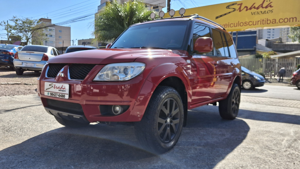 Imagem do veículo MITSUBISHI PAJERO TR4 2.0 4X4 16V 140CV FLEX 4P AUTOMÁTICO