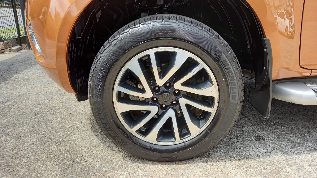 Imagem do veículo NISSAN FRONTIER 2.3 16V TURBO DIESEL LE CD 4X4 AUTOMÁTICO