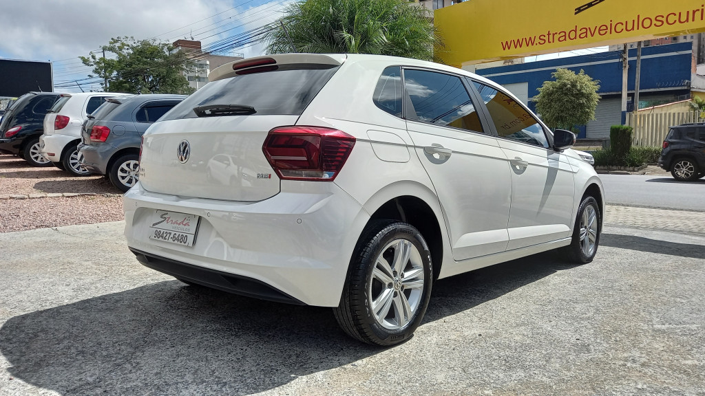 Imagem do veículo VOLKSWAGEN POLO 1.6 MSI TOTAL FLEX MANUAL