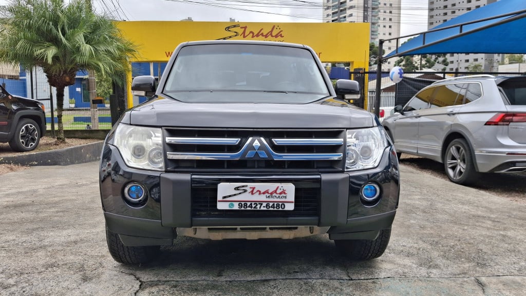 Imagem do veículo MITSUBISHI PAJERO FULL 3.2 GLS 4X4 16V TURBO INTERCOOLER DIESEL 4P AUTOMÁTICO