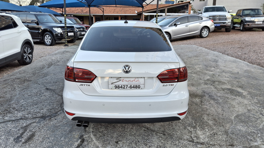 Imagem do veículo VOLKSWAGEN JETTA 2.0 TSI HIGHLINE 211CV GASOLINA 4P TIPTRONIC