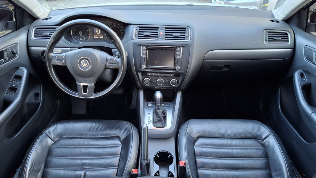 Imagem do veículo VOLKSWAGEN JETTA 2.0 TSI HIGHLINE 211CV GASOLINA 4P TIPTRONIC