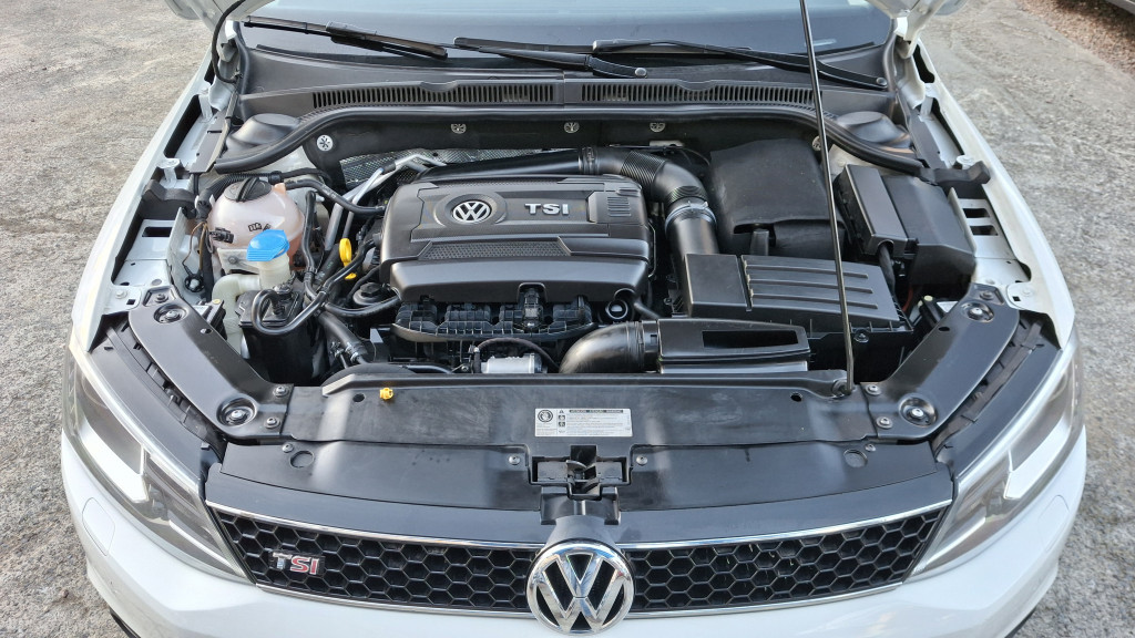 Imagem do veículo VOLKSWAGEN JETTA 2.0 TSI HIGHLINE 211CV GASOLINA 4P TIPTRONIC