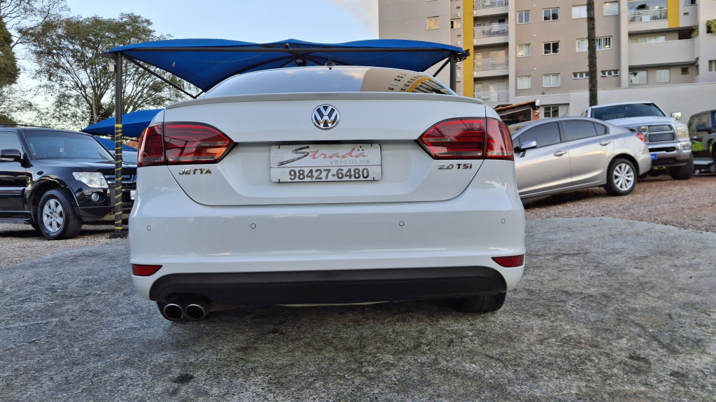 Imagem do veículo VOLKSWAGEN JETTA 2.0 TSI HIGHLINE 211CV GASOLINA 4P TIPTRONIC