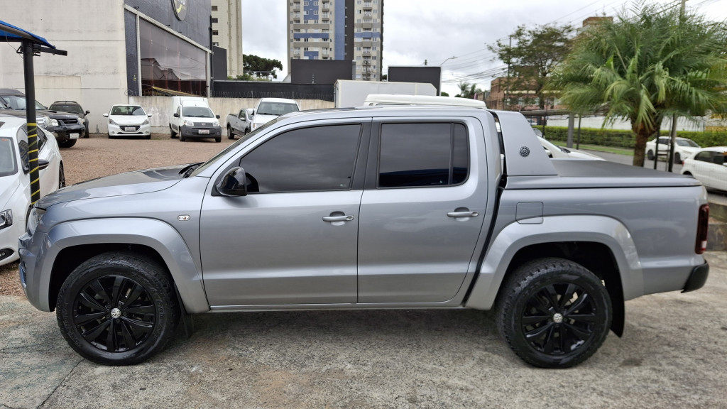 Imagem do veículo VOLKSWAGEN AMAROK 3.0 V6 TDI DIESEL HIGHLINE EXTREME CD 4MOTION AUTOMÁTICO