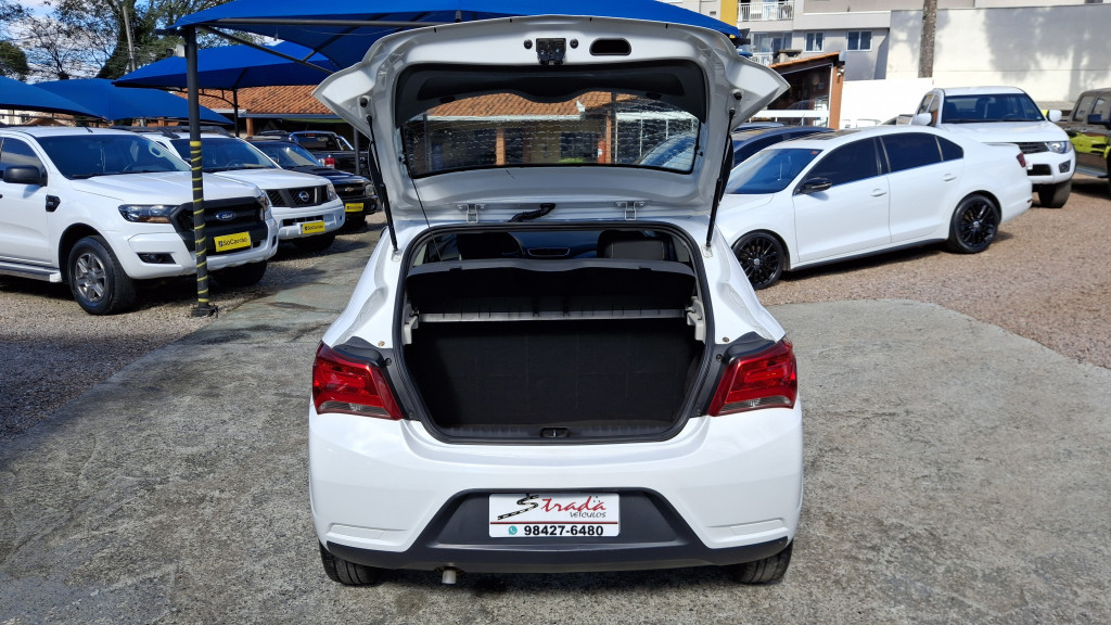 Imagem do veículo CHEVROLET ONIX 1.0 FLEX LT MANUAL