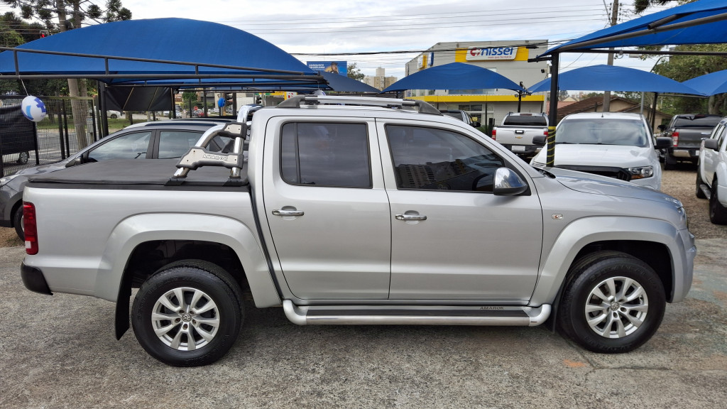 Imagem do veículo VOLKSWAGEN AMAROK 2.0 COMFORTLINE 4X4 CD 16V TURBO INTERCOOLER DIESEL 4P AUTOMÁTICO