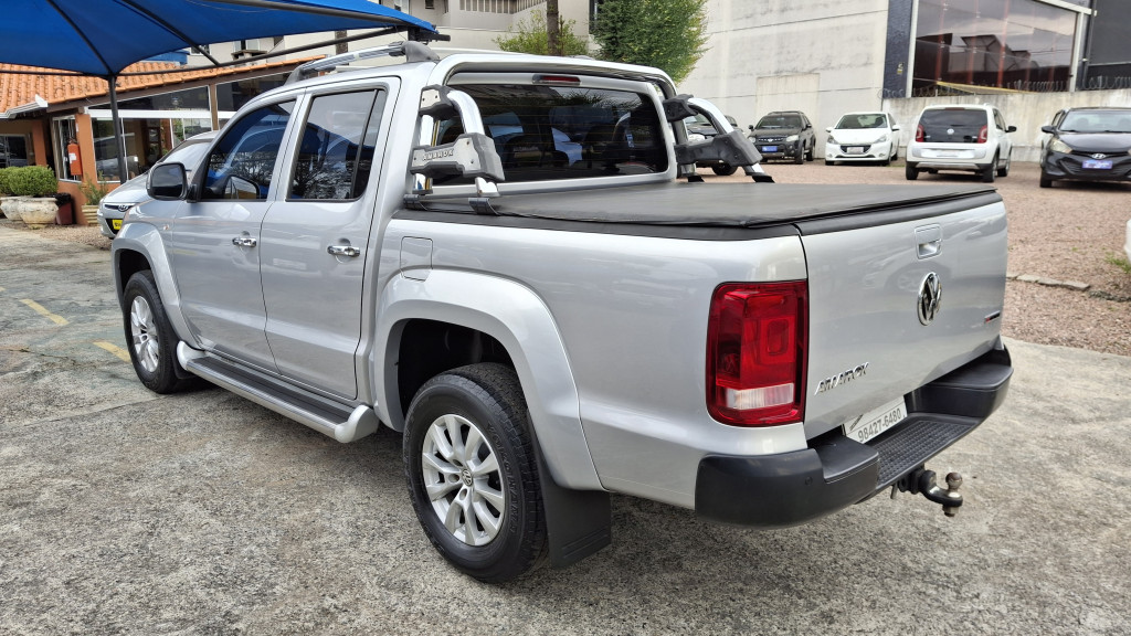 Imagem do veículo VOLKSWAGEN AMAROK 2.0 COMFORTLINE 4X4 CD 16V TURBO INTERCOOLER DIESEL 4P AUTOMÁTICO