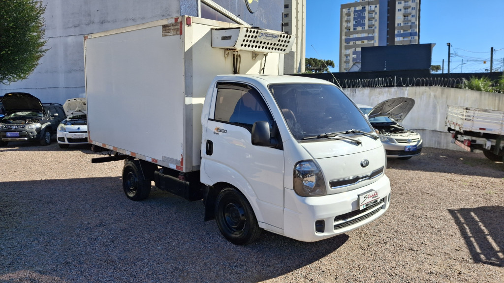Imagem do veículo KIA BONGO 2.5 K-2500 4X2 CS TURBO DIESEL 2P MANUAL