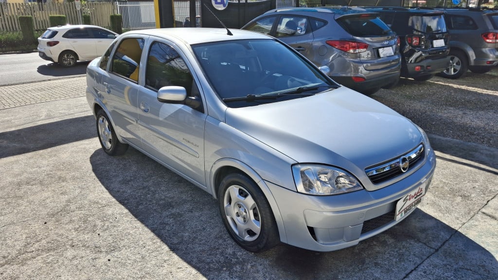 Imagem do veículo CHEVROLET CORSA 1.4 MPFI PREMIUM SEDAN 8V FLEX 4P MANUAL