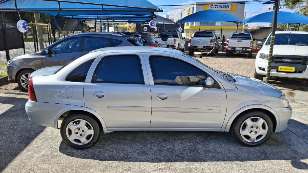 Imagem do veículo CHEVROLET CORSA 1.4 MPFI PREMIUM SEDAN 8V FLEX 4P MANUAL