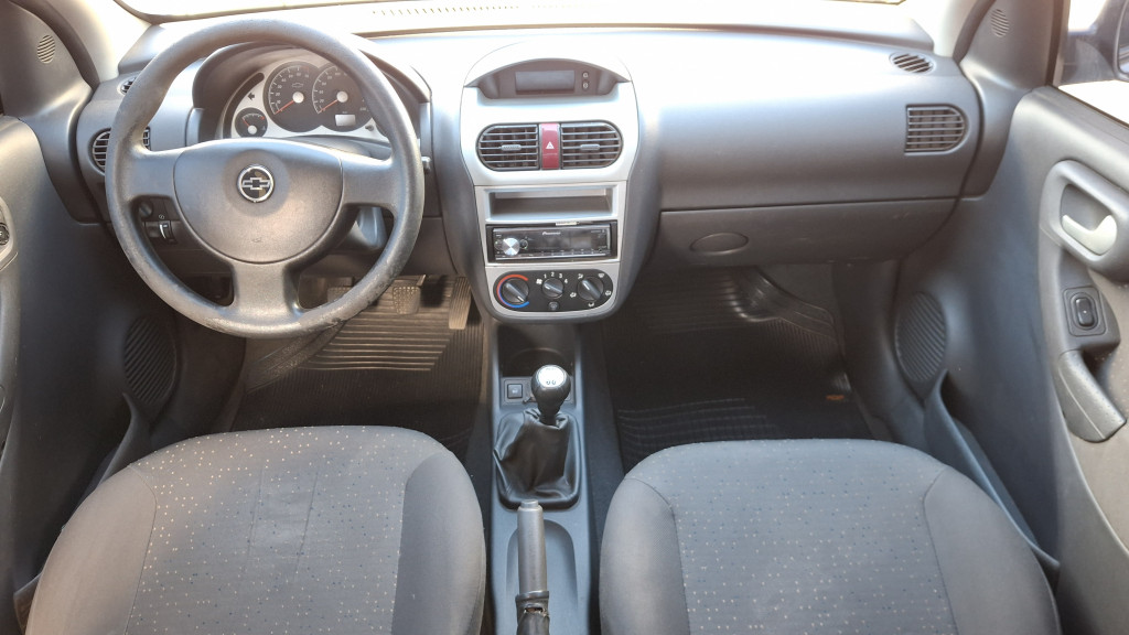 Imagem do veículo CHEVROLET CORSA 1.4 MPFI PREMIUM SEDAN 8V FLEX 4P MANUAL
