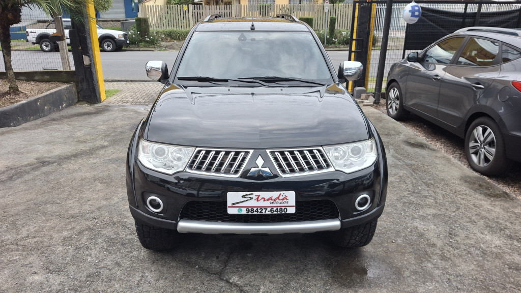 Imagem do veículo MITSUBISHI PAJERO DAKAR 3.2 HPE 4X4 7 LUGARES 16V TURBO INTERCOOLER DIESEL 4P AUTOMÁTICO