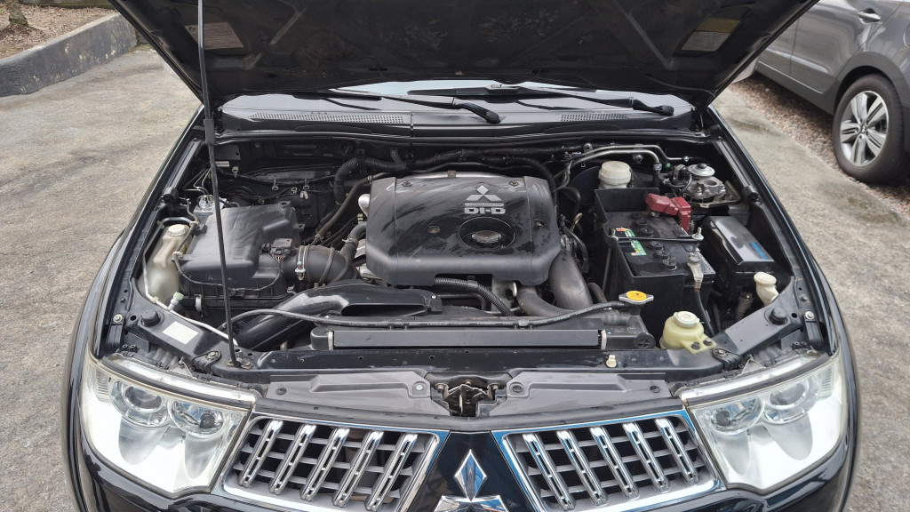 Imagem do veículo MITSUBISHI PAJERO DAKAR 3.2 HPE 4X4 7 LUGARES 16V TURBO INTERCOOLER DIESEL 4P AUTOMÁTICO