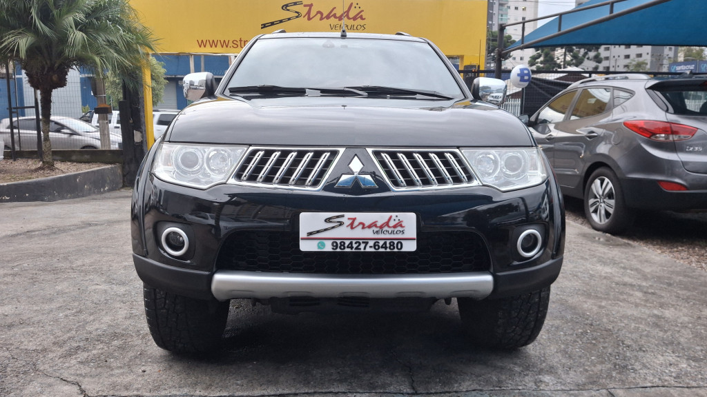 Imagem do veículo MITSUBISHI PAJERO DAKAR 3.2 HPE 4X4 7 LUGARES 16V TURBO INTERCOOLER DIESEL 4P AUTOMÁTICO