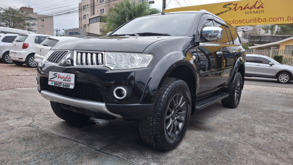 Imagem do veículo MITSUBISHI PAJERO DAKAR 3.2 HPE 4X4 7 LUGARES 16V TURBO INTERCOOLER DIESEL 4P AUTOMÁTICO