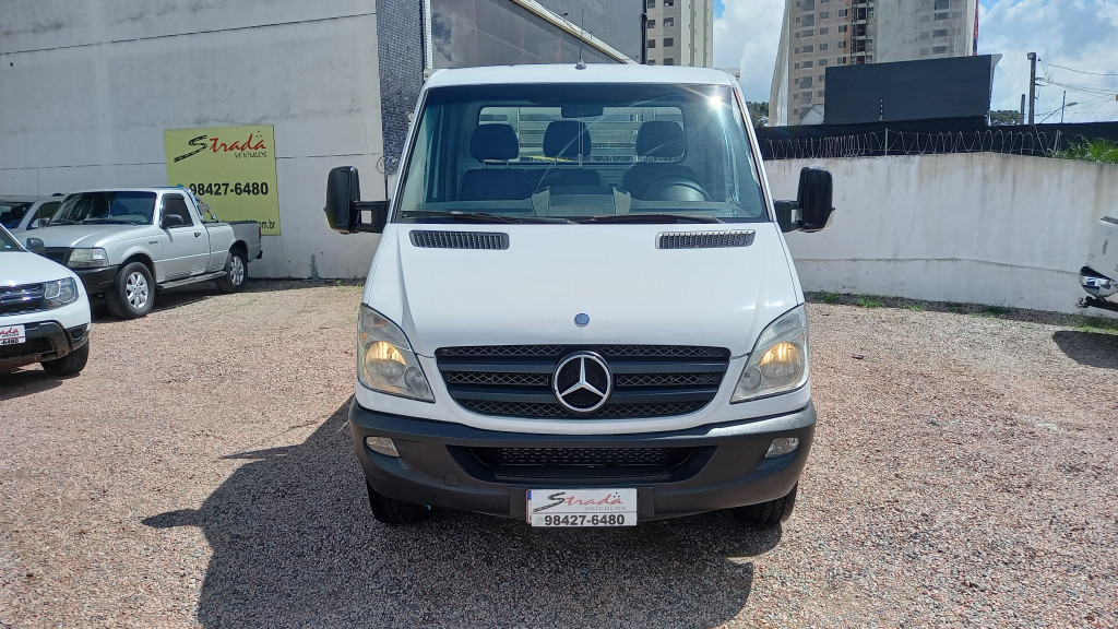 Imagem do veículo MERCEDES-BENZ SPRINTER 2.2 CDI DIESEL CHASSIS 415 LONGO MANUAL