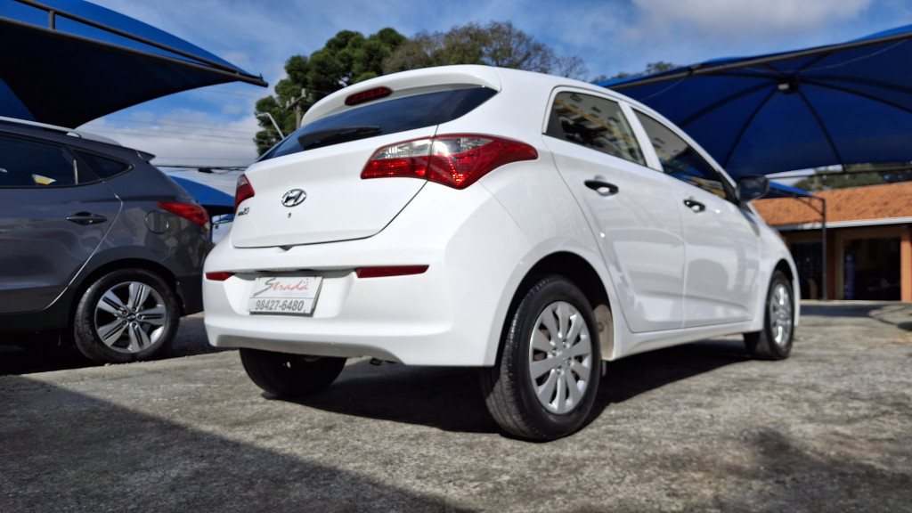 Imagem do veículo HYUNDAI HB20 1.0 COMFORT 12V FLEX 4P MANUAL