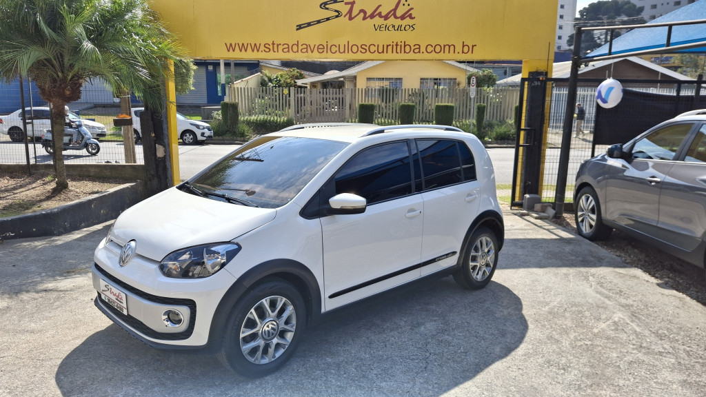 Imagem do veículo VOLKSWAGEN CROSS UP 1.0 TSI 12V FLEX 4P MANUAL