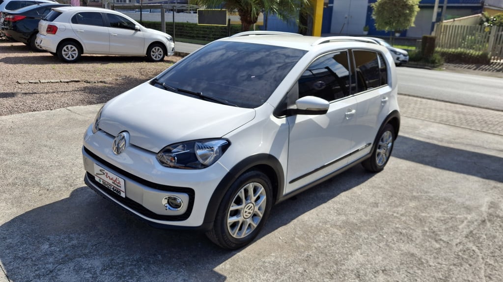 Imagem do veículo VOLKSWAGEN CROSS UP 1.0 TSI 12V FLEX 4P MANUAL