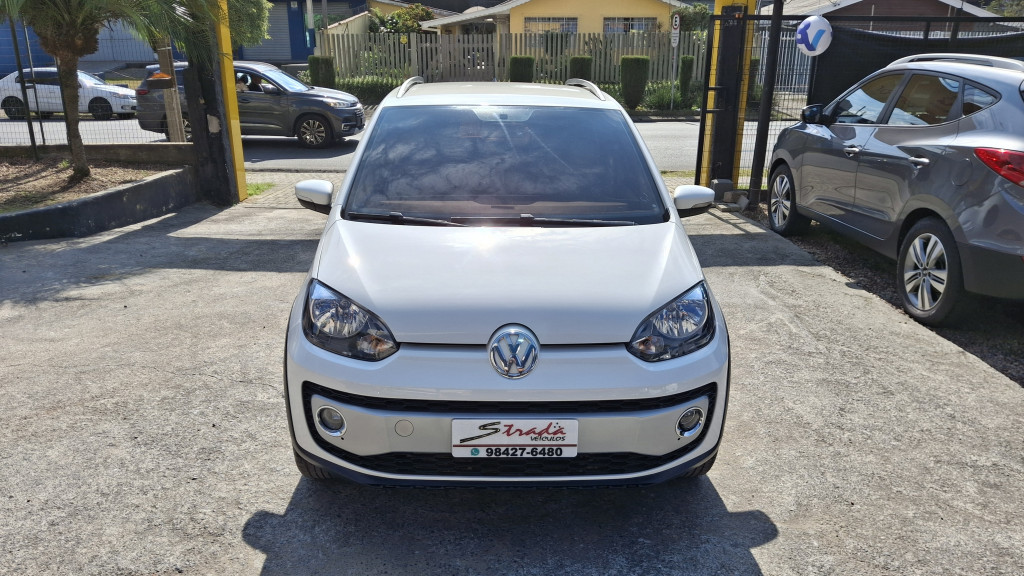 Imagem do veículo VOLKSWAGEN CROSS UP 1.0 TSI 12V FLEX 4P MANUAL
