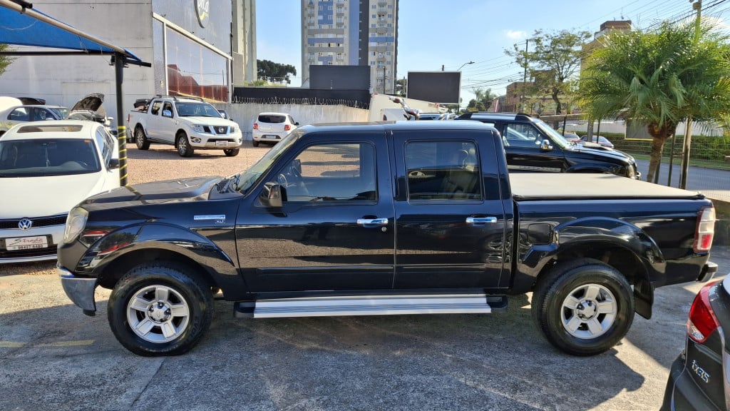 Imagem do veículo FORD RANGER 2.3 XLT 16V 4X2 CD GASOLINA 4P MANUAL