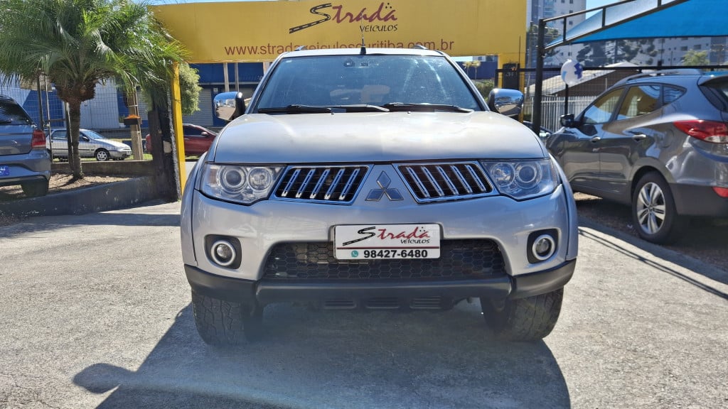 Imagem do veículo MITSUBISHI PAJERO DAKAR 3.2 HPE 4X4 7 LUGARES 16V TURBO INTERCOOLER DIESEL 4P AUTOMÁTICO