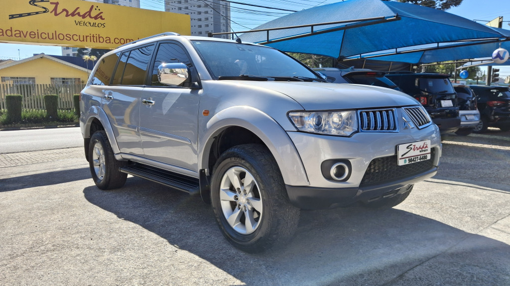 Imagem do veículo MITSUBISHI PAJERO DAKAR 3.2 HPE 4X4 7 LUGARES 16V TURBO INTERCOOLER DIESEL 4P AUTOMÁTICO