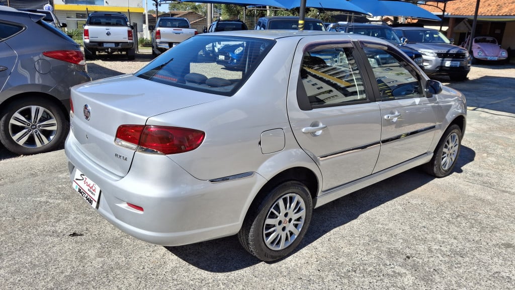 Imagem do veículo FIAT SIENA 1.4 MPI ELX 8V FLEX 4P MANUAL