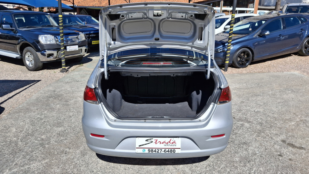 Imagem do veículo FIAT SIENA 1.4 MPI ELX 8V FLEX 4P MANUAL