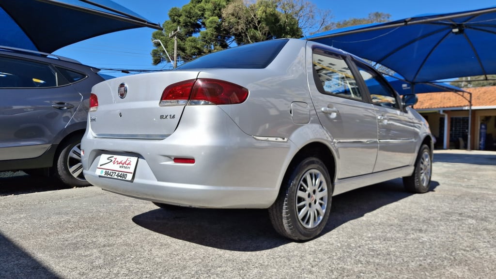 Imagem do veículo FIAT SIENA 1.4 MPI ELX 8V FLEX 4P MANUAL