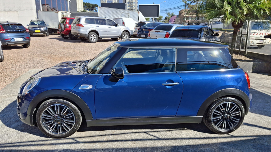 Imagem do veículo MINI COOPER 2.0 S EXCLUSIVE 16V TURBO GASOLINA 2P AUTOMÁTICO