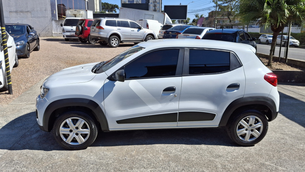 Imagem do veículo RENAULT KWID 1.0 12V SCE FLEX ZEN MANUAL