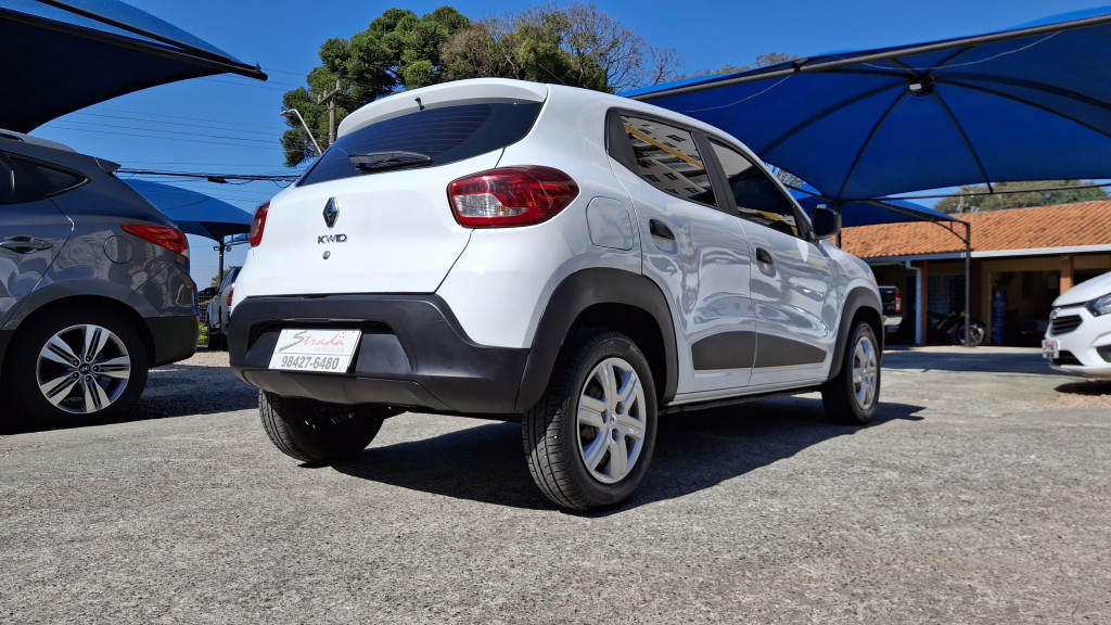 Imagem do veículo RENAULT KWID 1.0 12V SCE FLEX ZEN MANUAL