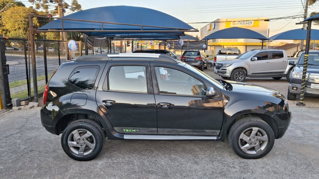 Imagem do veículo RENAULT DUSTER 2.0 DYNAMIQUE 4X2 16V FLEX 4P AUTOMÁTICO