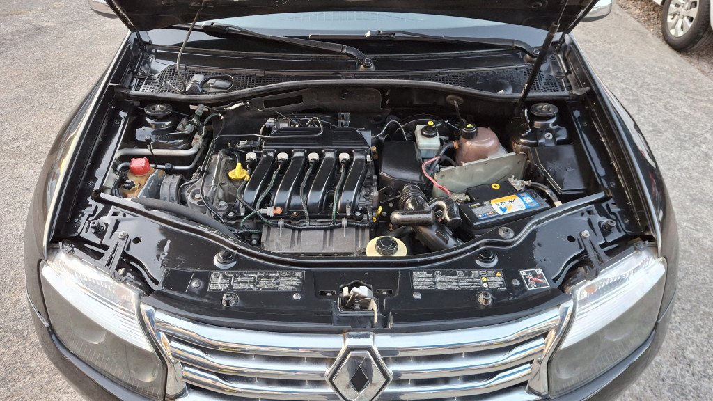 Imagem do veículo RENAULT DUSTER 2.0 DYNAMIQUE 4X2 16V FLEX 4P AUTOMÁTICO