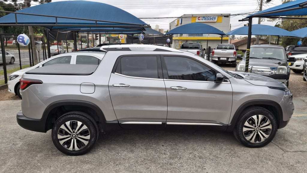 Imagem do veículo FIAT TORO 2.0 16V TURBO DIESEL VOLCANO 4WD AT9