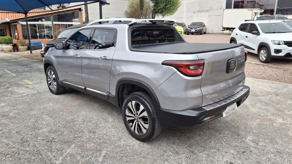 Imagem do veículo FIAT TORO 2.0 16V TURBO DIESEL VOLCANO 4WD AT9