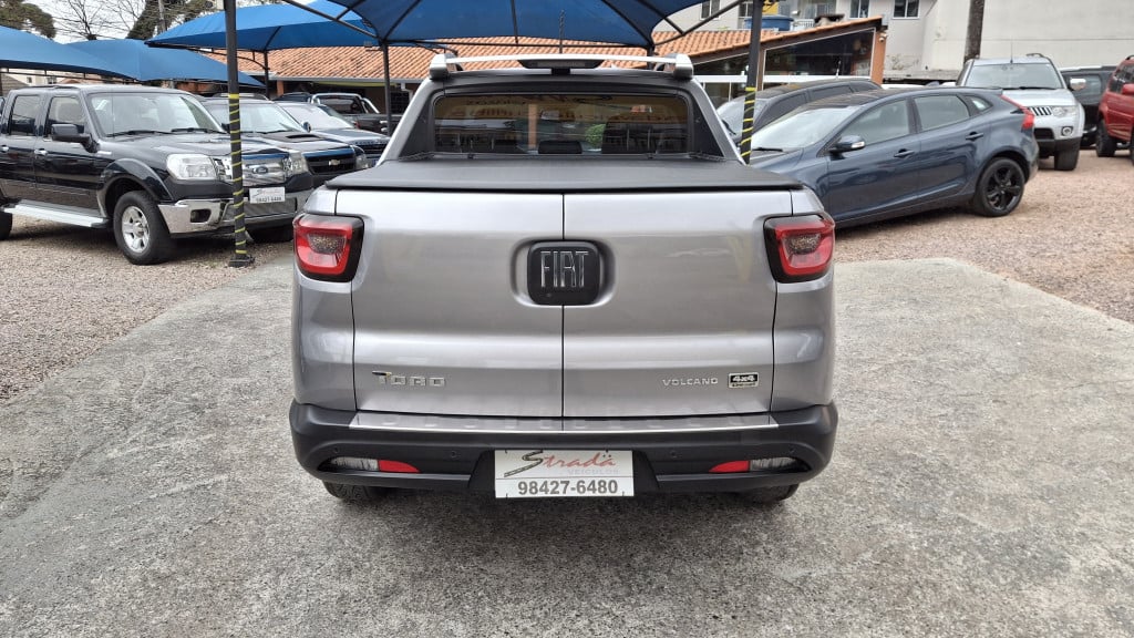 Imagem do veículo FIAT TORO 2.0 16V TURBO DIESEL VOLCANO 4WD AT9