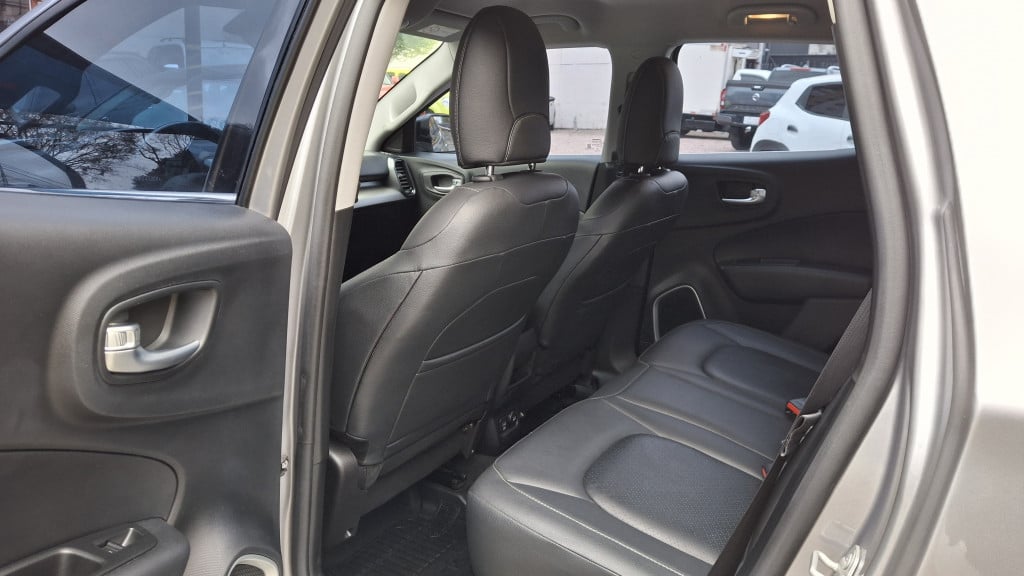 Imagem do veículo FIAT TORO 2.0 16V TURBO DIESEL VOLCANO 4WD AT9