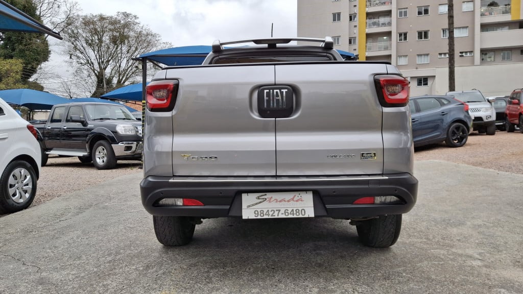 Imagem do veículo FIAT TORO 2.0 16V TURBO DIESEL VOLCANO 4WD AT9