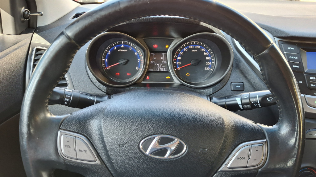 Imagem do veículo HYUNDAI HB20S 1.6 COMFORT PLUS 16V FLEX 4P MANUAL